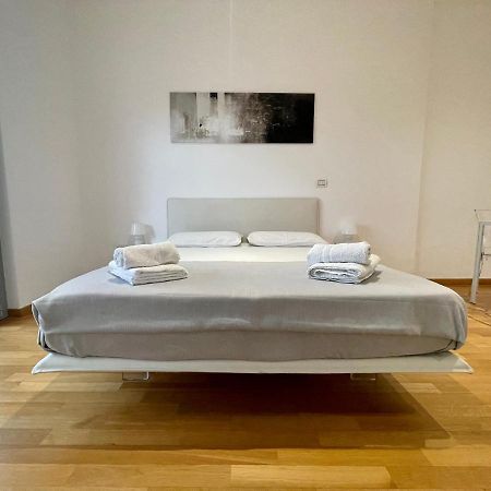 Miniapart Vico V Apartment Bari Bagian luar foto