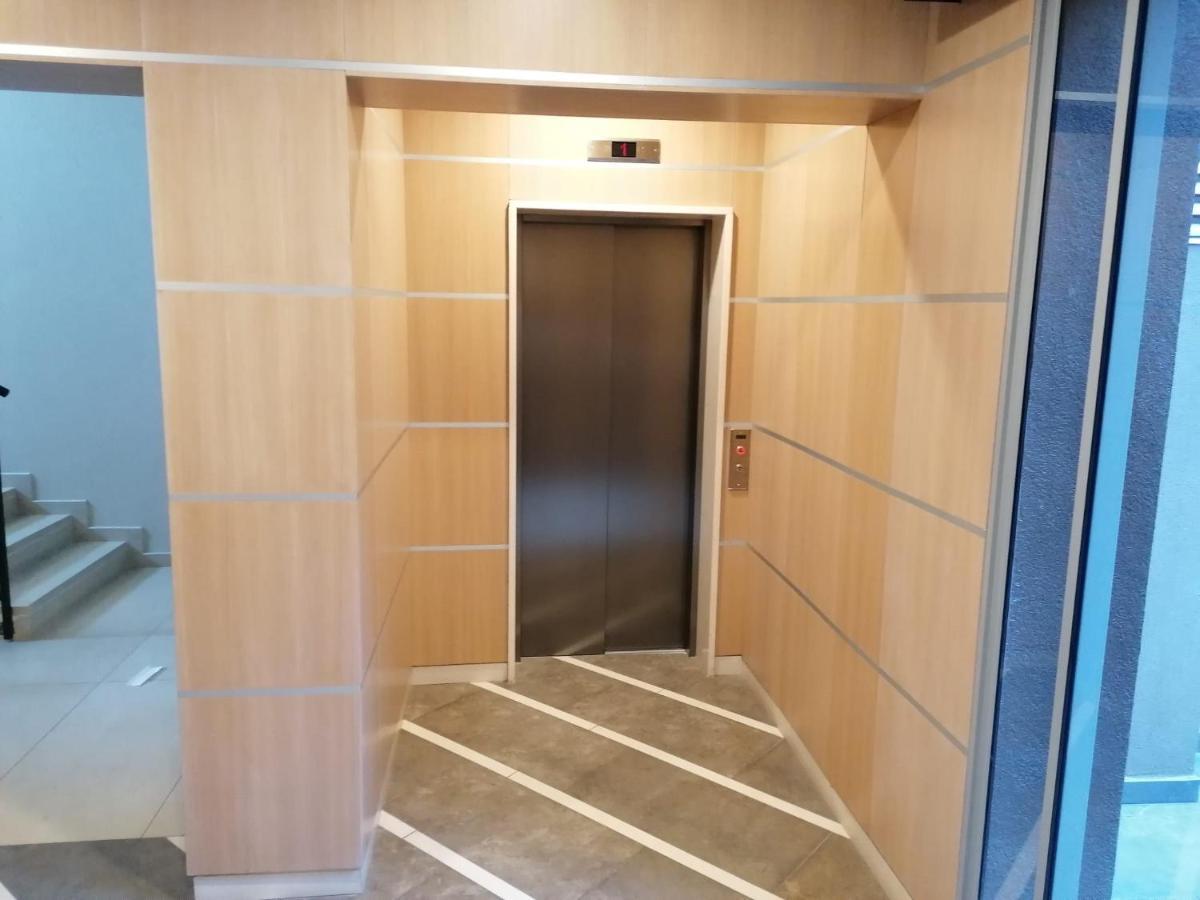 Miniapart Vico V Apartment Bari Bagian luar foto