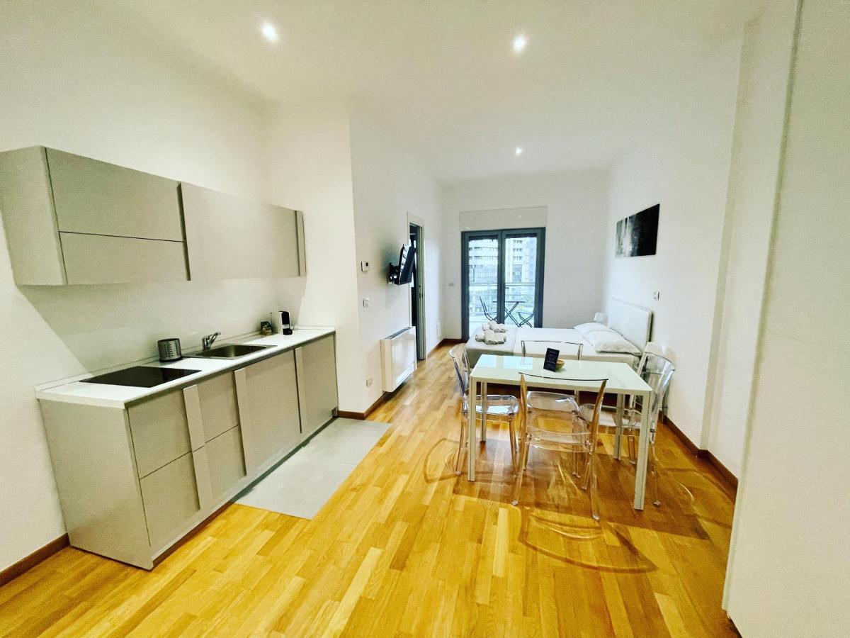 Miniapart Vico V Apartment Bari Bagian luar foto